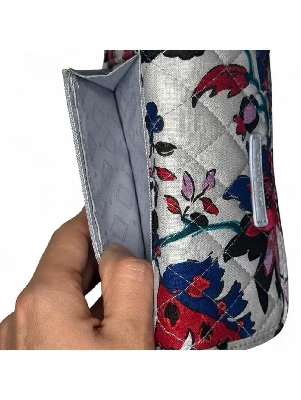 Vera Bradley Classic Americana Quilted Grandma Floral Pattern Wallet